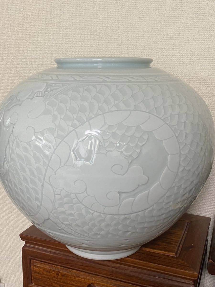 中国美術有田燒青白磁大壼龍文雲文花瓶 花器高さ 32cmx35cm_画像4