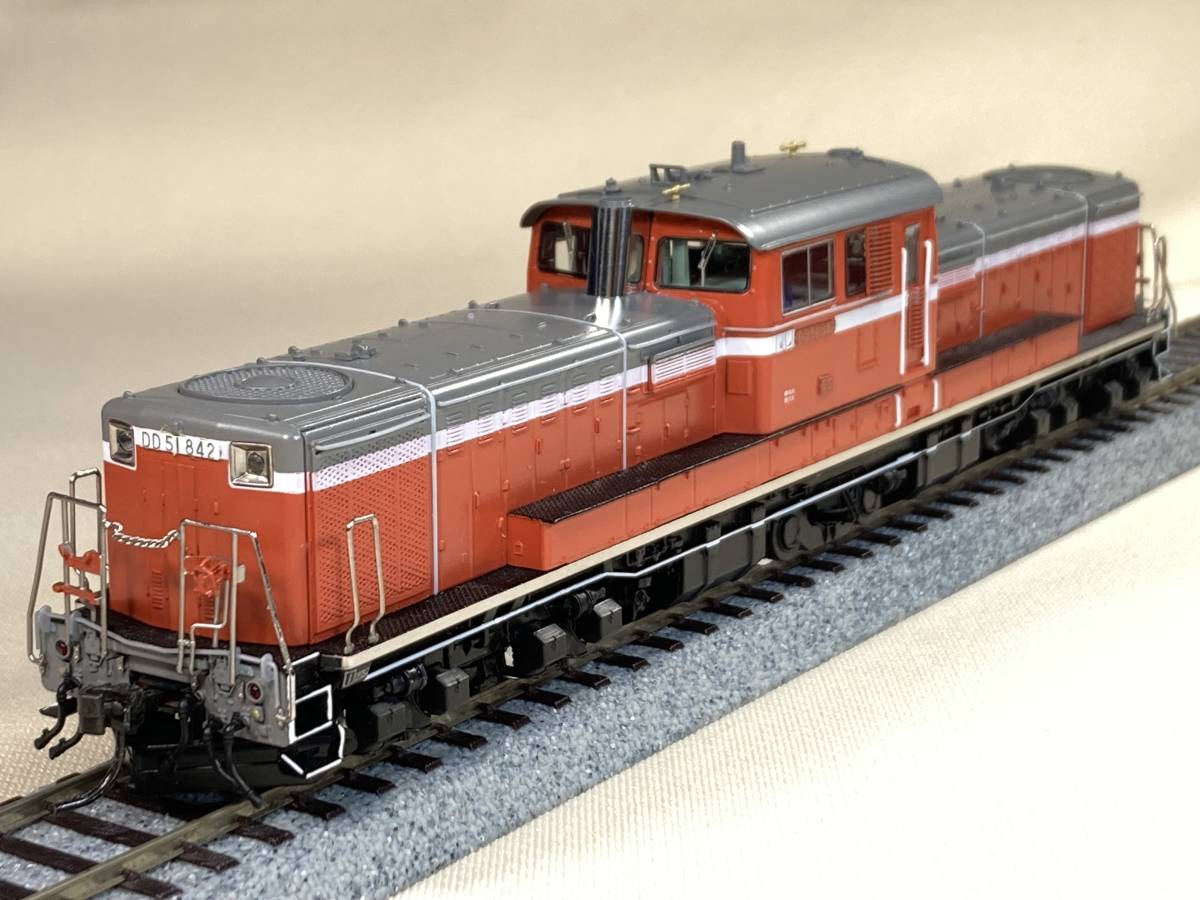 美品 天賞堂 HO ＤＤ５１ ８４２号機 (高崎・お召仕様・黒Hゴム・ＪＲ時代・品番73016) カンタムサウンド搭載モデル _画像3