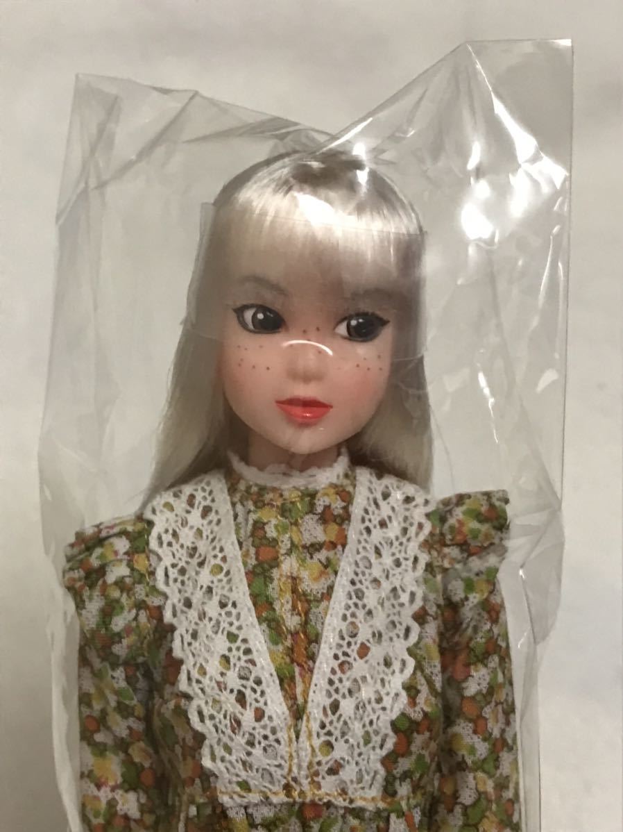 HAPPY BAG 2023 PLUS ONE PW-momoko ハッピーバッグ momokoDOLL_画像1