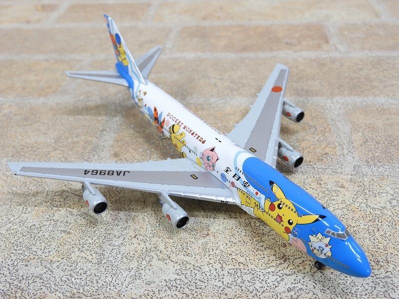 良品! 1/500 B747-400 ANA ポケモンジェット1999 BOEING/ボーイング 747-400 全日空商事 JA8964 【4673y1】_画像2