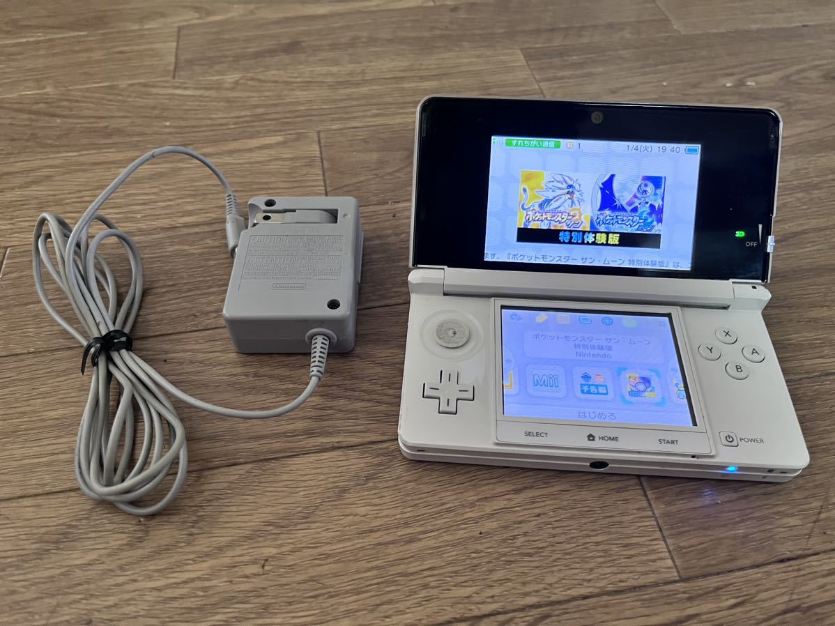 代購代標第一品牌－樂淘letao－Nintendo 3DS本体CTR-001 充電器付き