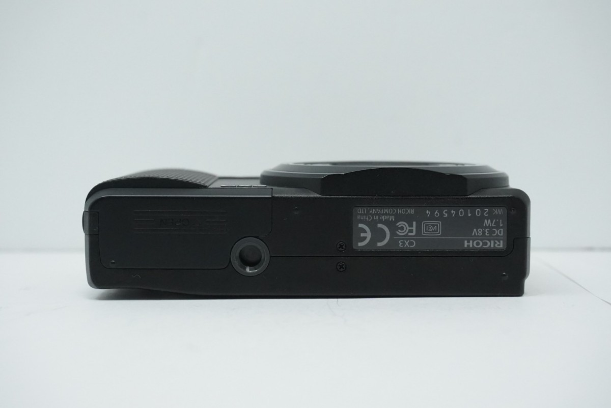RICOH リコー CX3 ブラック 充電器付 コンデジ コンパクトデジタルカメラ db-100 純正チャージャー BJ-10 付き 簡易動作確認済み_画像8