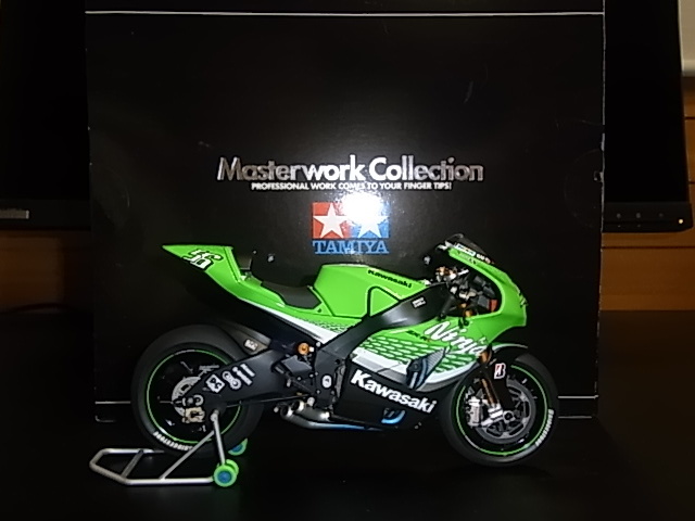 TAMIYA「1/12 Kawasaki Ninja ZX-RR ´06 No.56 (完成品)」カワサキ