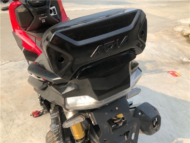 Honda ADV 150 2020- バックレスト付シーシーバー 黒_画像7