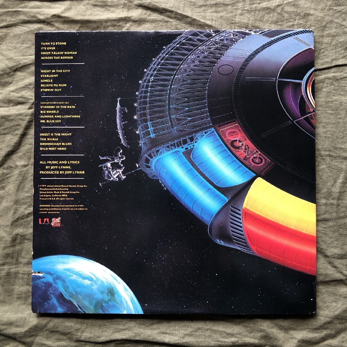 良盤 1977年 米国盤 Electric Light Orchestra (ELO) 2枚組LPレコード Out Of The Blue: Jeff Lynn, Turn To Stone レア グッズ広告付_画像2