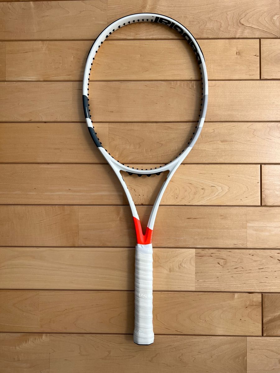 ドミニクティエム使用モデル Babolat バボラ PURE STRIKE ピュアストライク 98 18×20 グリップ2