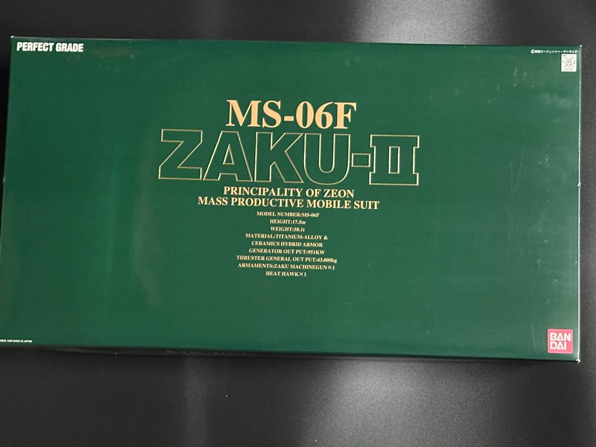 希少 未使用 PG 1/60 MS-06F 量産型ザクII PERFECT GRADE ZAKUⅡ 機動