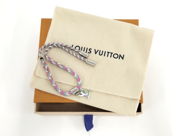 [ used ]LOUIS VUITTON brass re friendship charm LV initial bracele multicolor M6793E