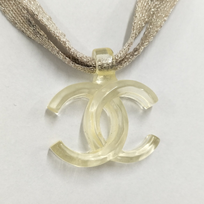 ついに再販開始!】 ココマーク ネックレス 【中古】CHANEL 樹脂 02P