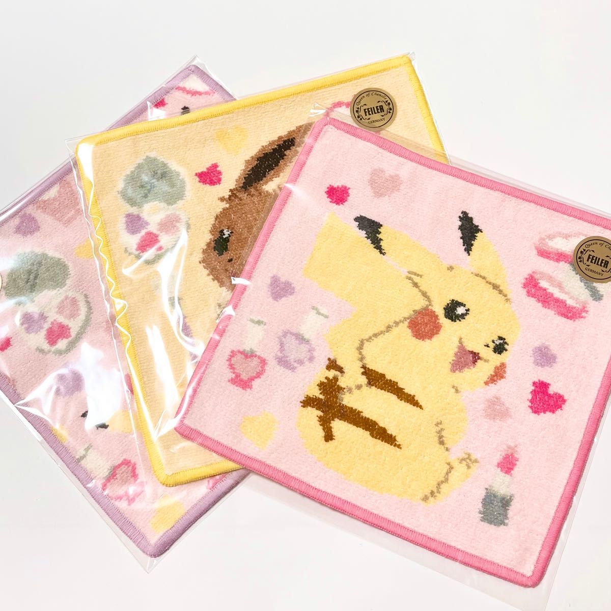ポケモンラブリーコスメ イーブイ ピカチュウ ハンカチ ポケモンラブリーコスメ イーブイ ピカチュウ ハンカチ