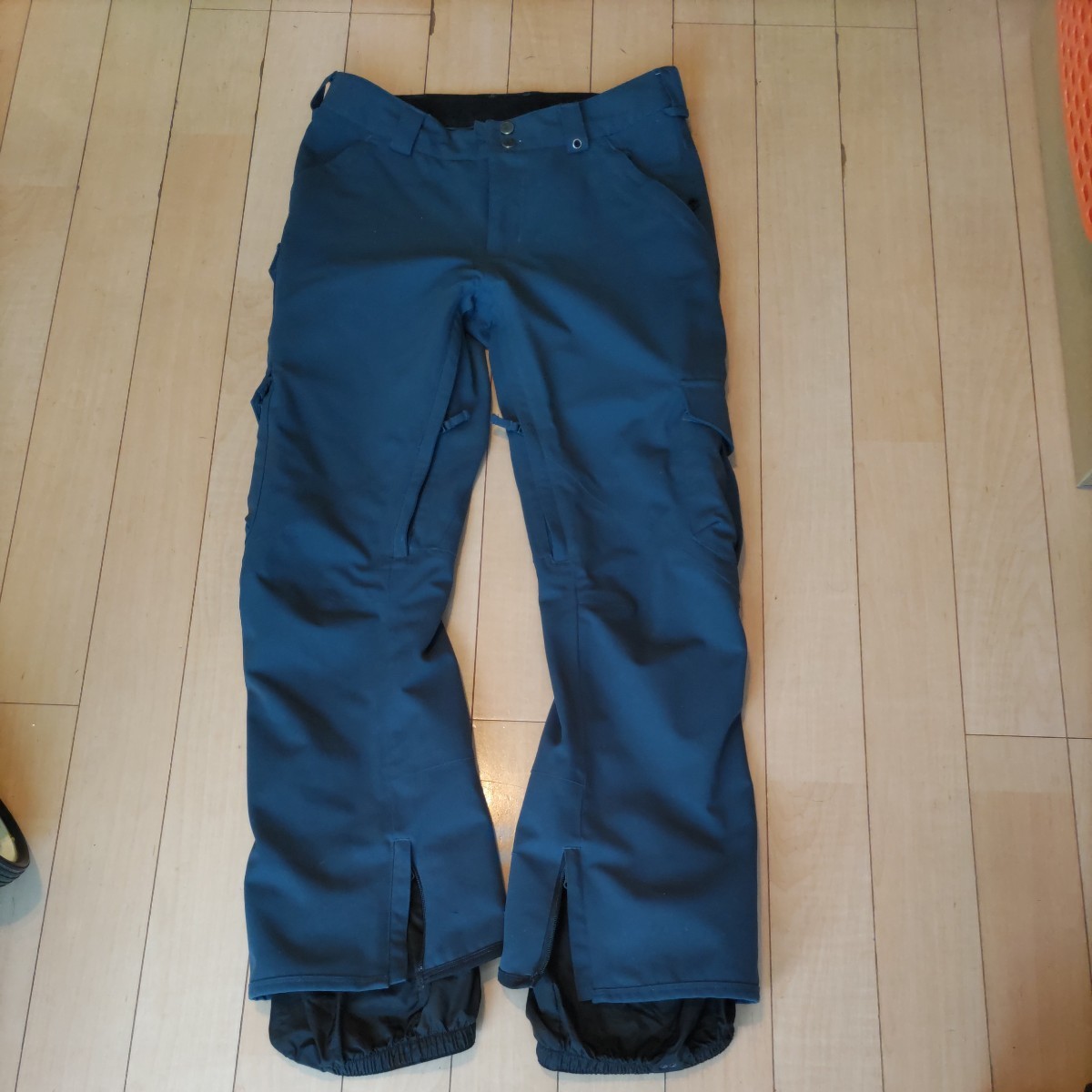 上品 BURTON スノーボードパンツ インディゴブルー メンズ Mサイズ M