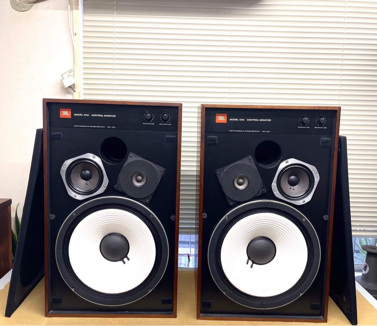 JBL 4312 MONITOR CONTROL スピーカーペア。動作品 JBL 4312 MONITOR CONTROL スピーカーペア。動作品