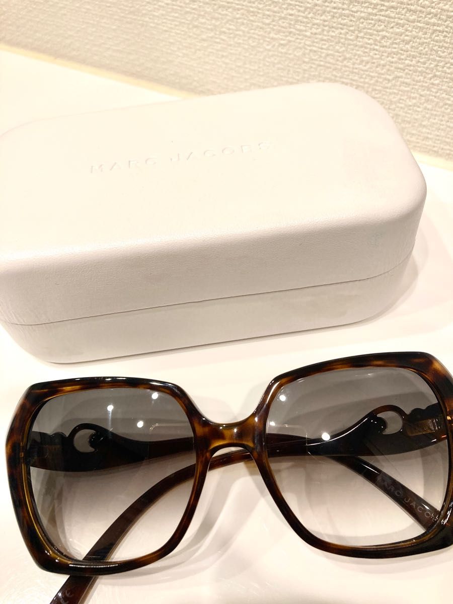 訳あり特価! マークジェイコブス MARC JACOBS サングラス ロッテ免税店購入
