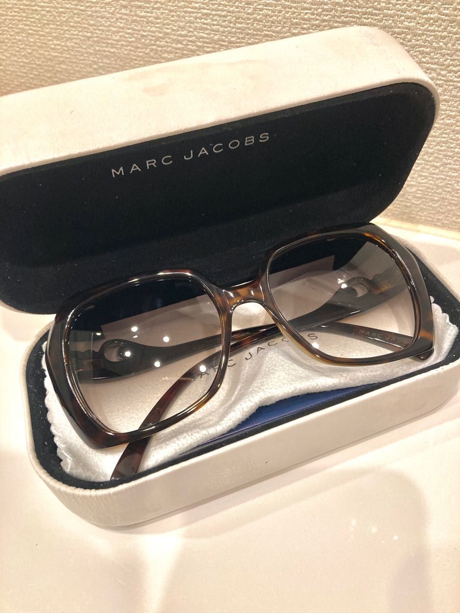 訳あり特価! マークジェイコブス MARC JACOBS サングラス ロッテ免税店購入