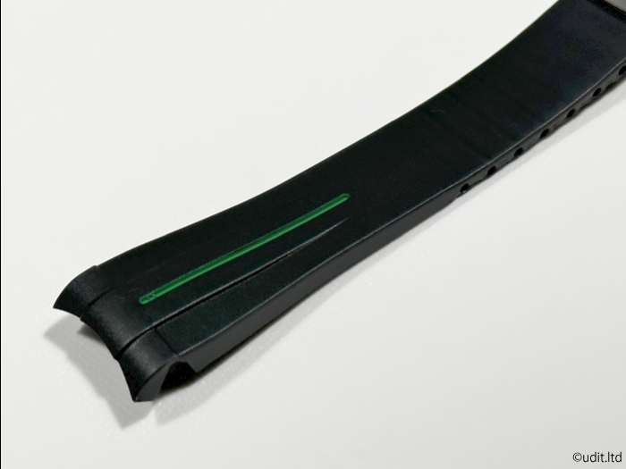 ラグ幅:20mm ハイグレード ラバーベルト ブラック・グリーン 腕時計ベルト [ロレックス ROLEX 対応 サブマリーナ GMTマスター2 デイトナ]_質感確認用の拡大画像です。