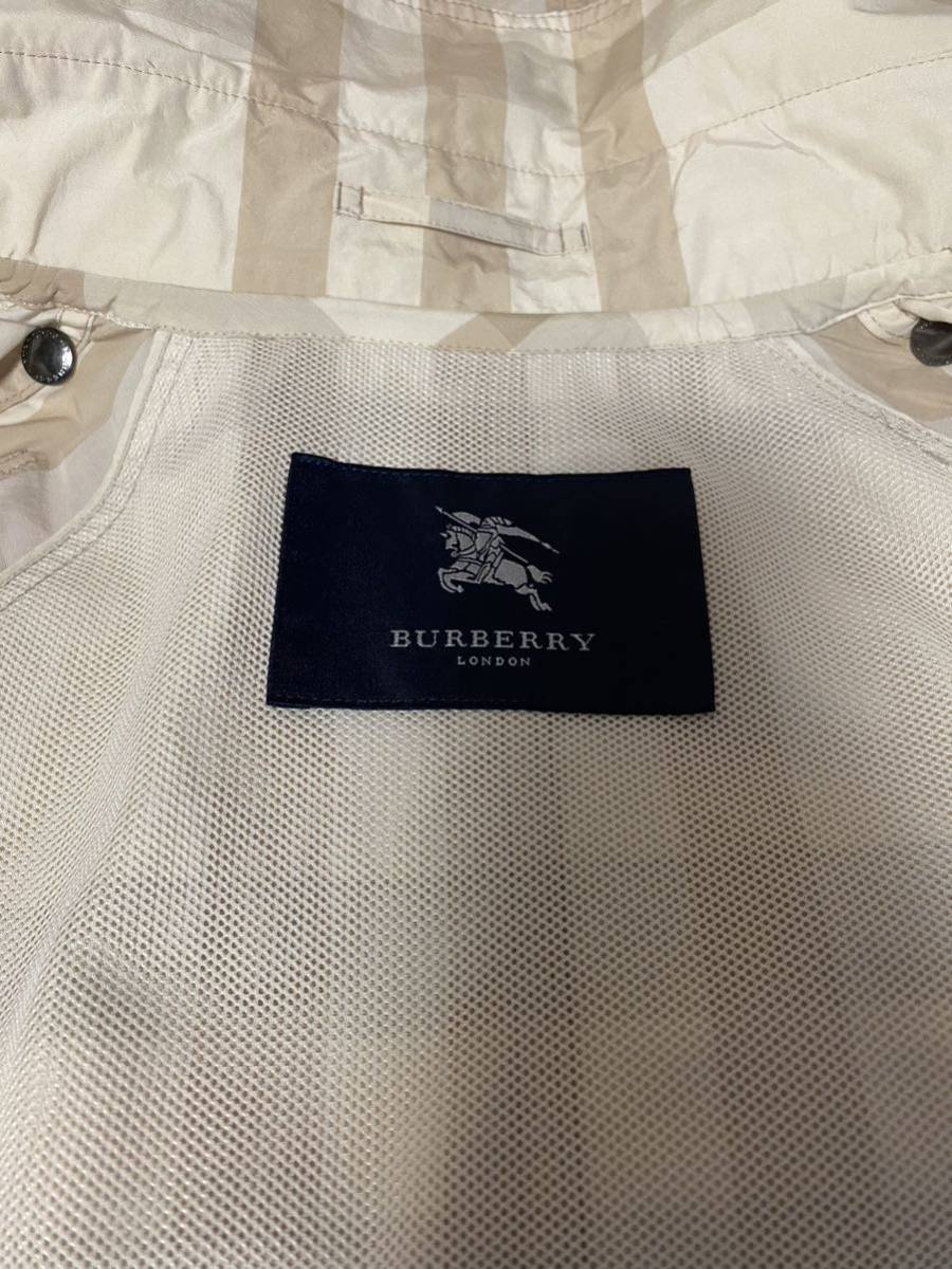 送料無料【極美品】バーバリー ロンドン BURBERRY LONDON ナイロンジャケット フード付き ブルゾン マウンテンパーカー_画像6