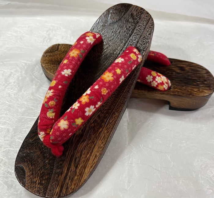 Gaf524. geta LL size / absolute size approximately 26,cm/ pcs - roasting . geta / yukata festival flower fire convention / new goods unused nose .-. fat series ground color . series . flower fully outside fixed form shipping OK