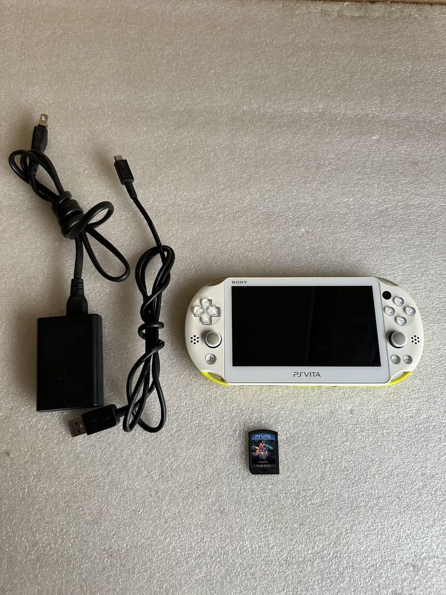 SONY PlayStation Vita PCH-2000 本体