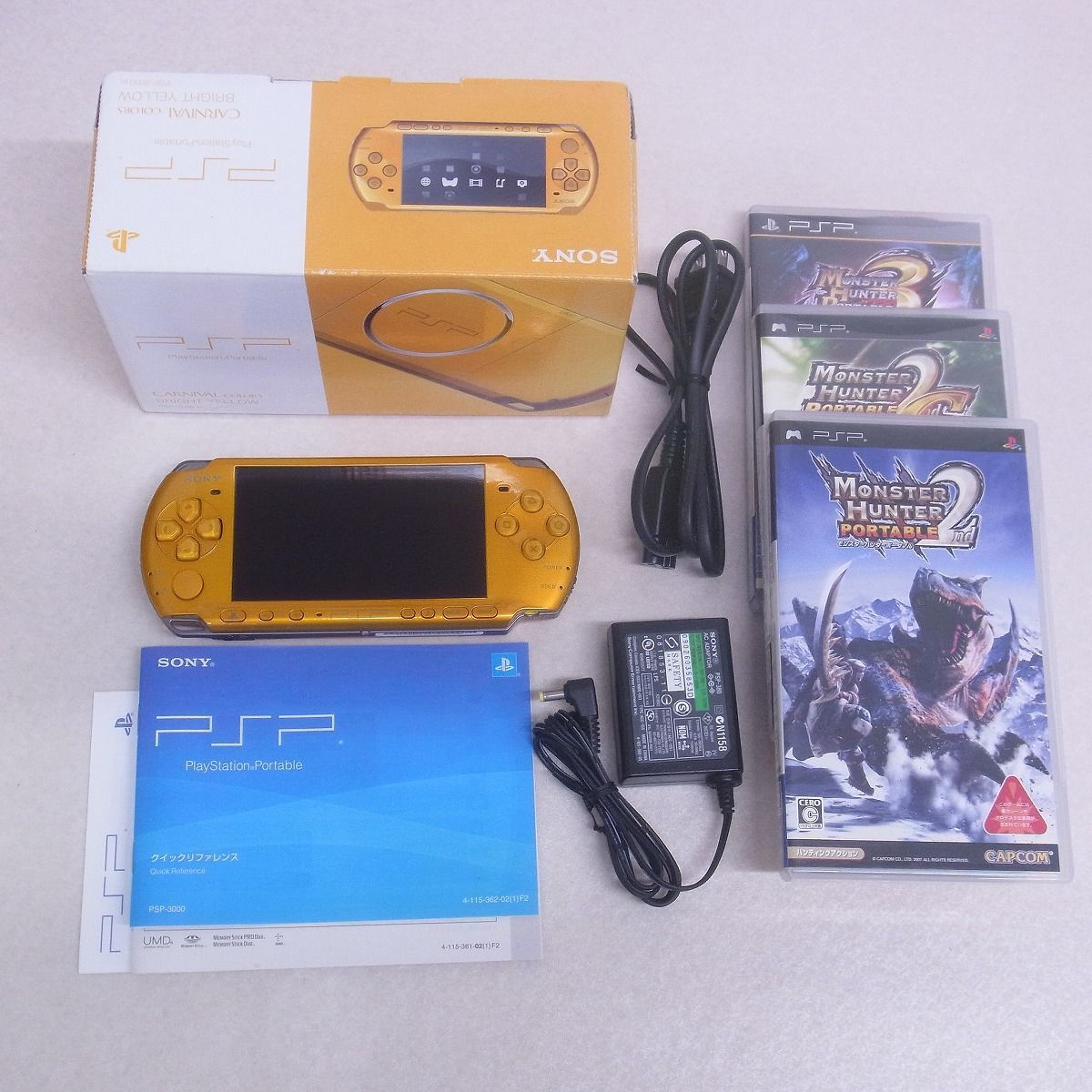 PSP 本体 ブライト・イエロー PSP-3000 ソニー SONY 箱説+ソフト付