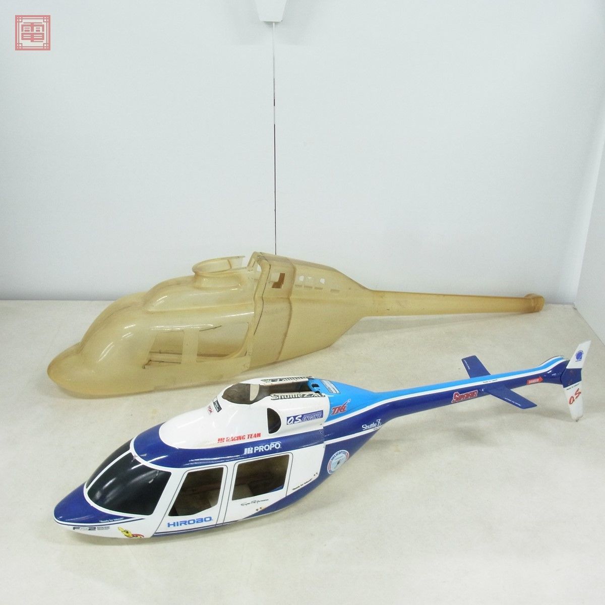 引取限定 ヘリコプター RC 全長約110cm/138cm スケールボディ 2点セット ラジコン 現状品【HT_画像1