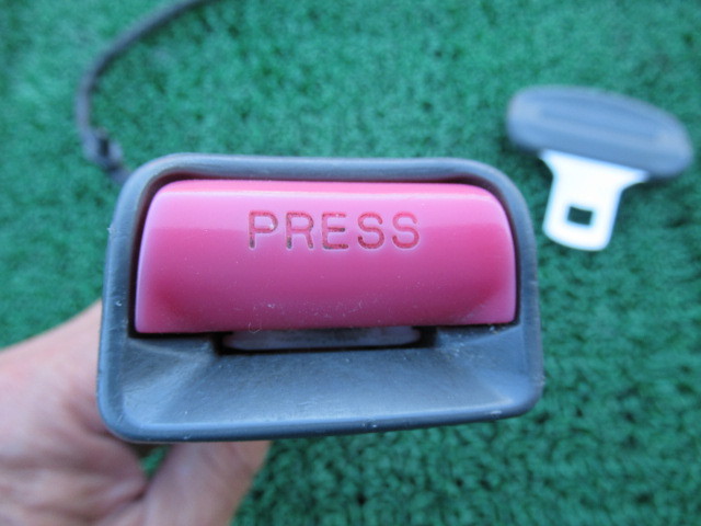  Toppo BJ правый передний ремень безопасности получить накладка catch пряжка водительское сиденье правый передний RH оригинальный H42A быстрое решение эпоха Heisei 12 год Mitsubishi 