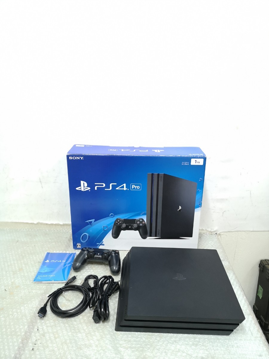 SONY CHU-7000B PlayStation4 Pro 中古