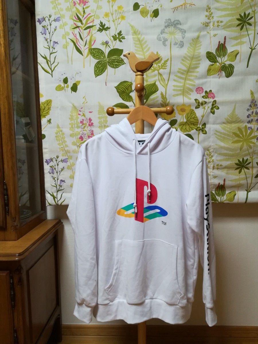 PlayStation プレイステーション 白色のパーカーMサイズ｜PayPayフリマ