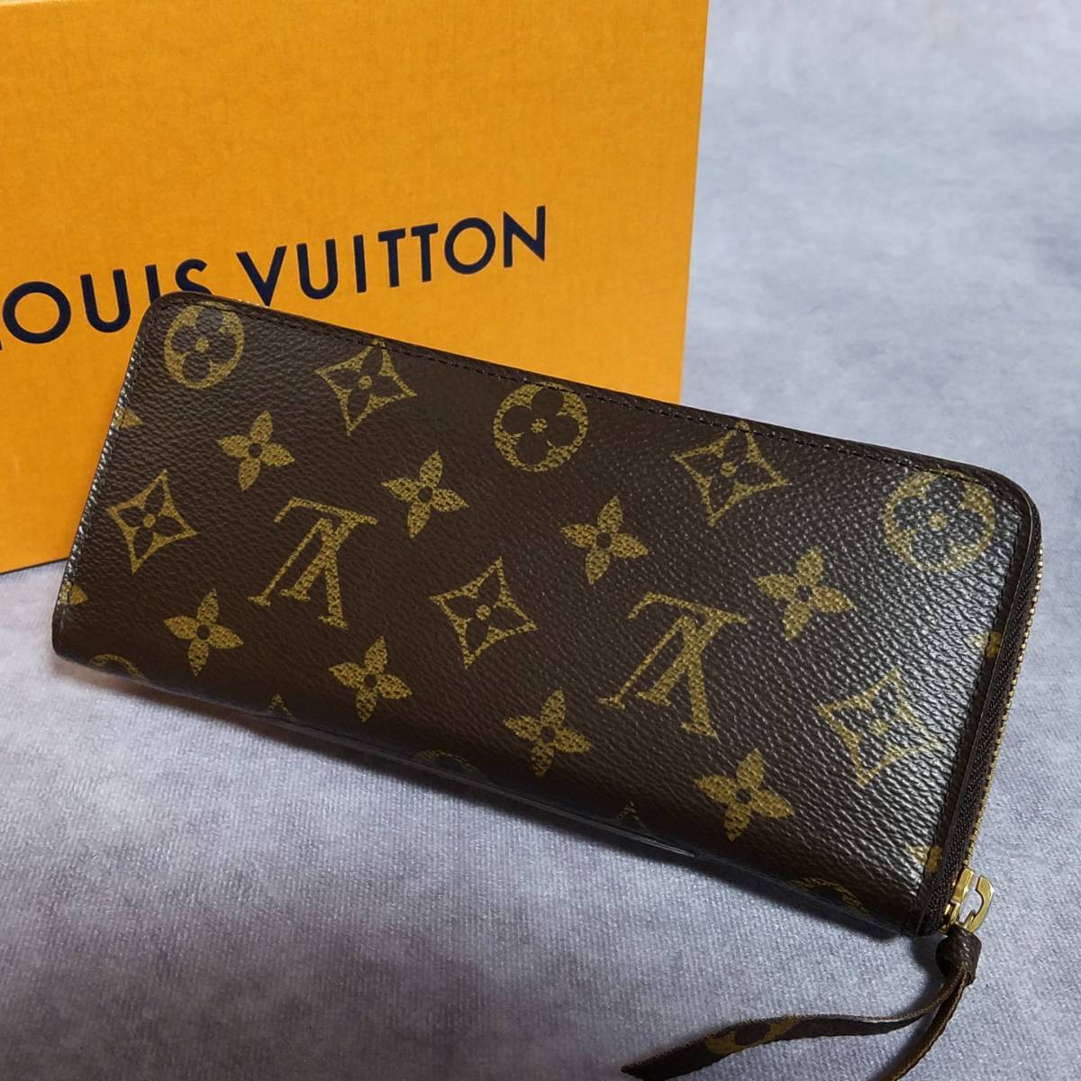 人気の春夏 【良好】 VUITTON ルイヴィトン モノグラム ポルトフォイユ