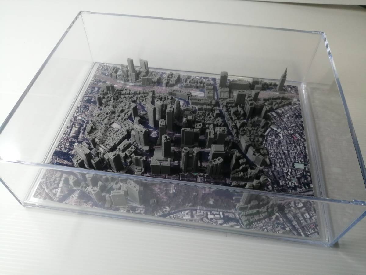 新宿広域模型　国土交通省の整備した３D都市データを活用した都市模型　組立済　　スケール1/6000　(透明ケース付)