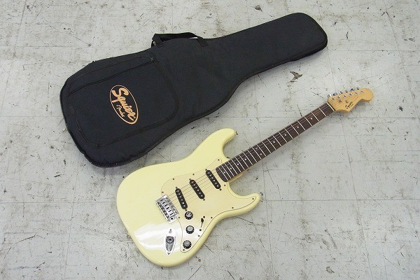 L111-N34-577 Fender フェンダー Squier BULLET STRAT COS 10098405 エレキギター 弦楽器 現状品⑧＠_画像1