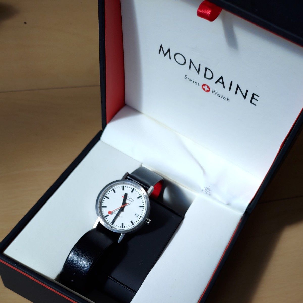 モンディーン　自動巻　腕時計　Mondaine