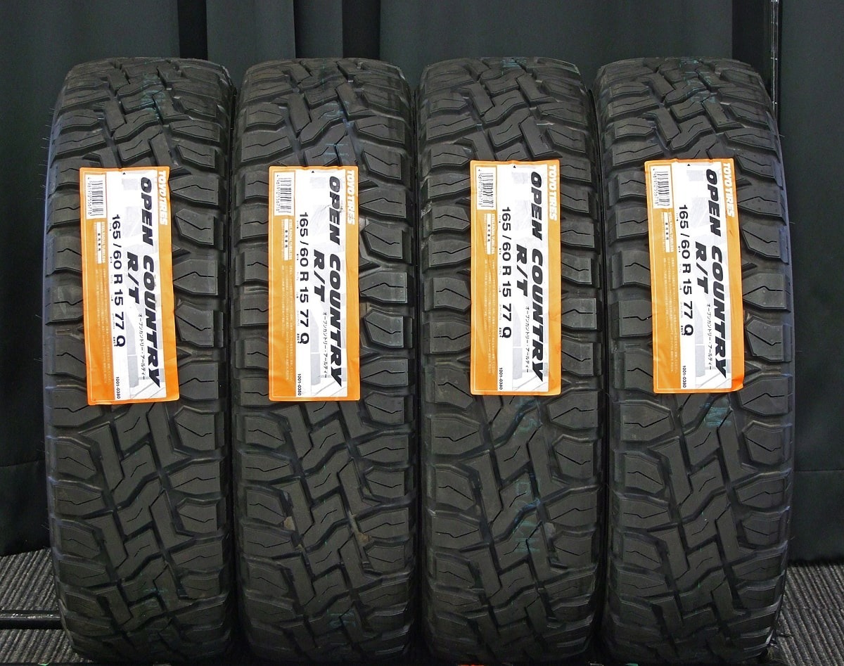 [中古リペアアルミ新品サマー4本] ロクサーニTOYOオープンカントリーR/Tホワイトレター165/60R15ハスラーN-VANエブリィアトレースペーシア_TOYO TIRES OPEN COUNTRY R/T 165/60R15