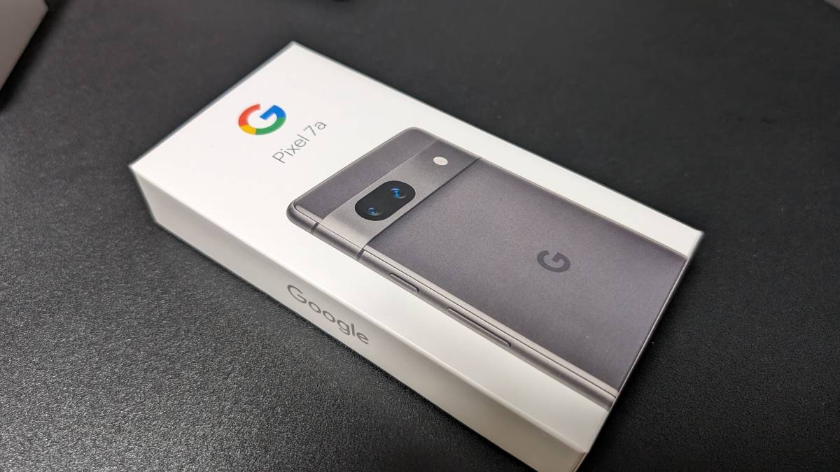 ☆ 【ほぼ未使用品】 Google Pixel 7a Charcoal 黒 au 残債無し 利用