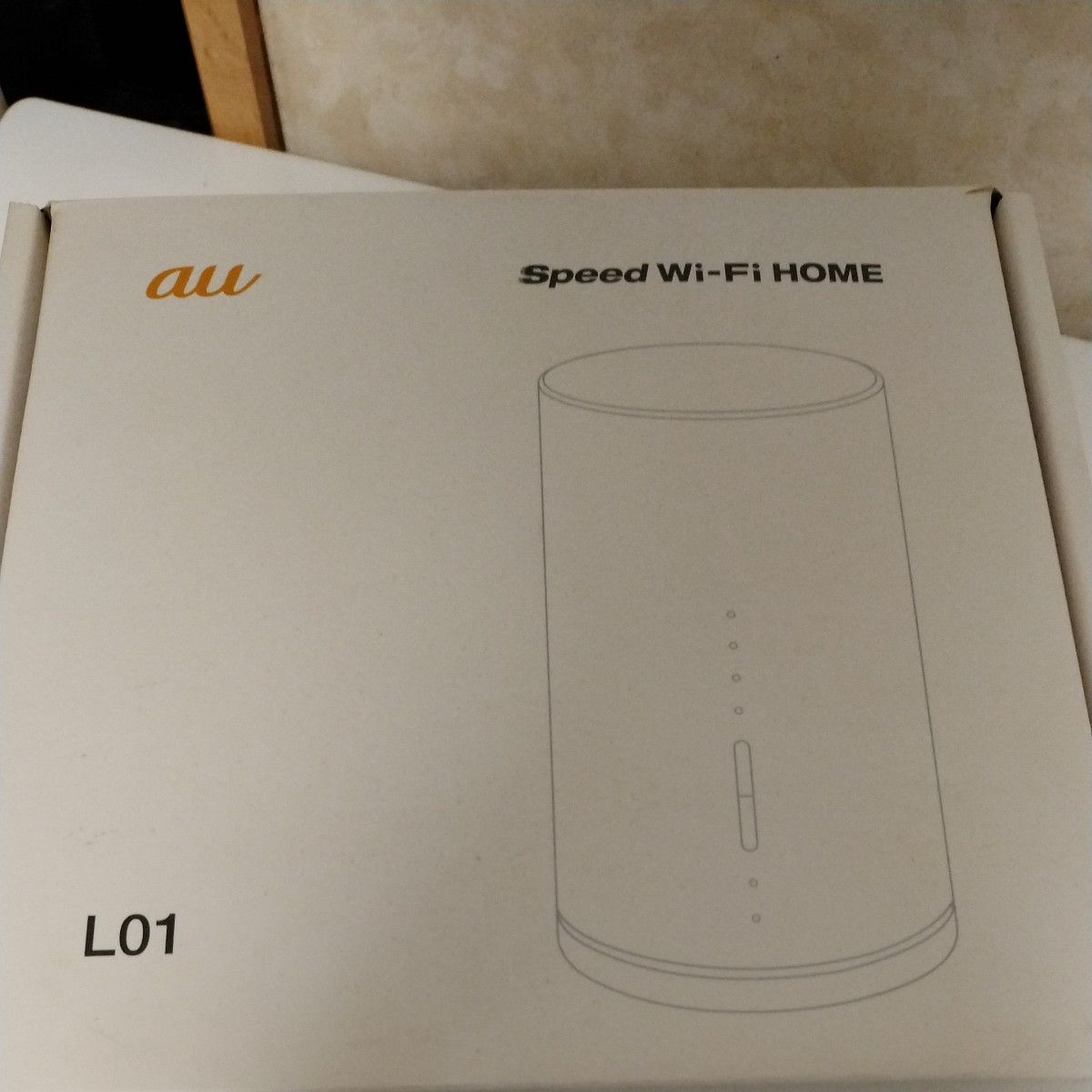 新品同様の美品   au  SPEED Wi-Fi Home LO1