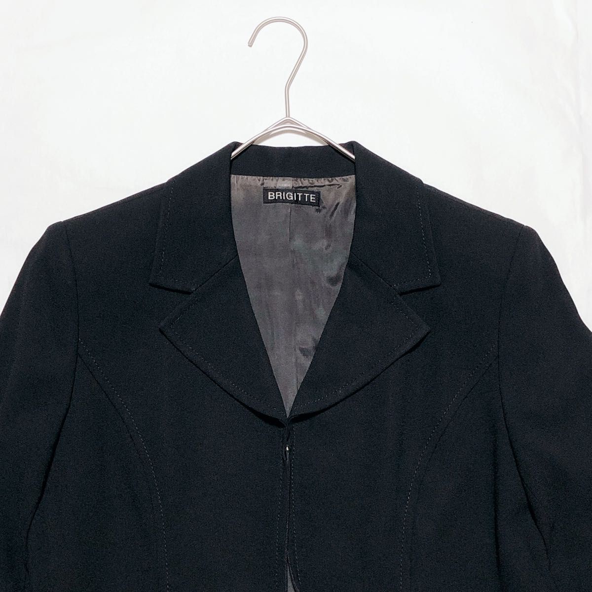 東京スタイル　 テーラードジャケット 黒　ジップアップ　オフィススタイル