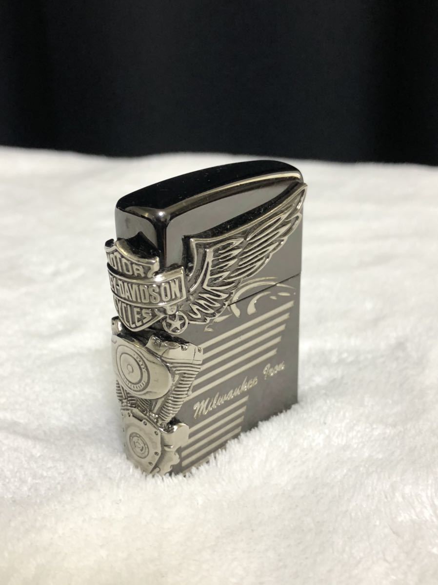 ZIPPO ジッポ ジッポー ハーレーダビッドソン イーグル HARLEY-DAVIDSON 2011年製　メタル貼り　限定品　中古品_画像1