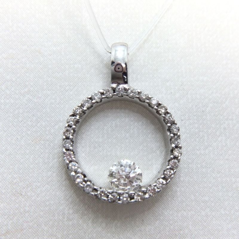 ★オシャレ■特価品■ペンダントトップ■ダイヤ合計0.30ct■14K■0.9グラム■中古品★