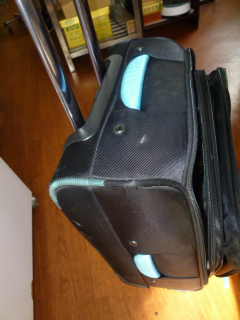 ●サムソナイトスーツケース4輪　Mサイズ●除菌処理済品H6206富_画像5