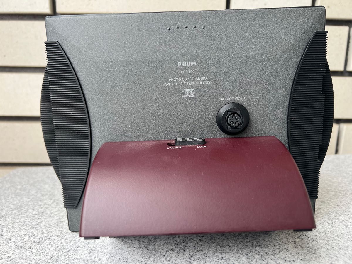PhilipsのCDM-9搭載のPhilips CDF100 元箱付きです フィリップス PhilipsのCDM-9搭載のPhilips CDF100 元箱付きです フィリップス