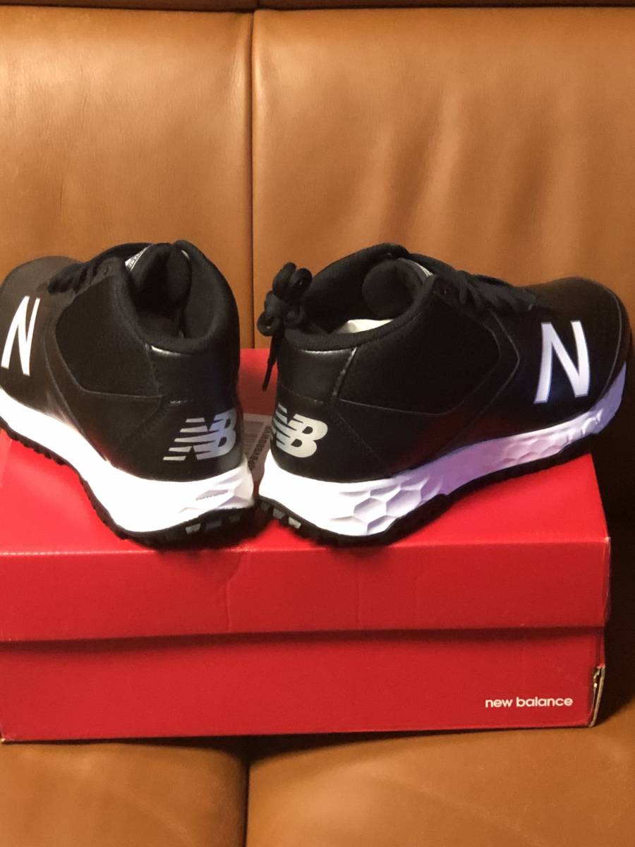 8570円 2024年☆USA国内限定発売モデル☆New Balance☆野球審判 8570円 2024年☆USA国内限定発売モデル☆New Balance☆野球審判