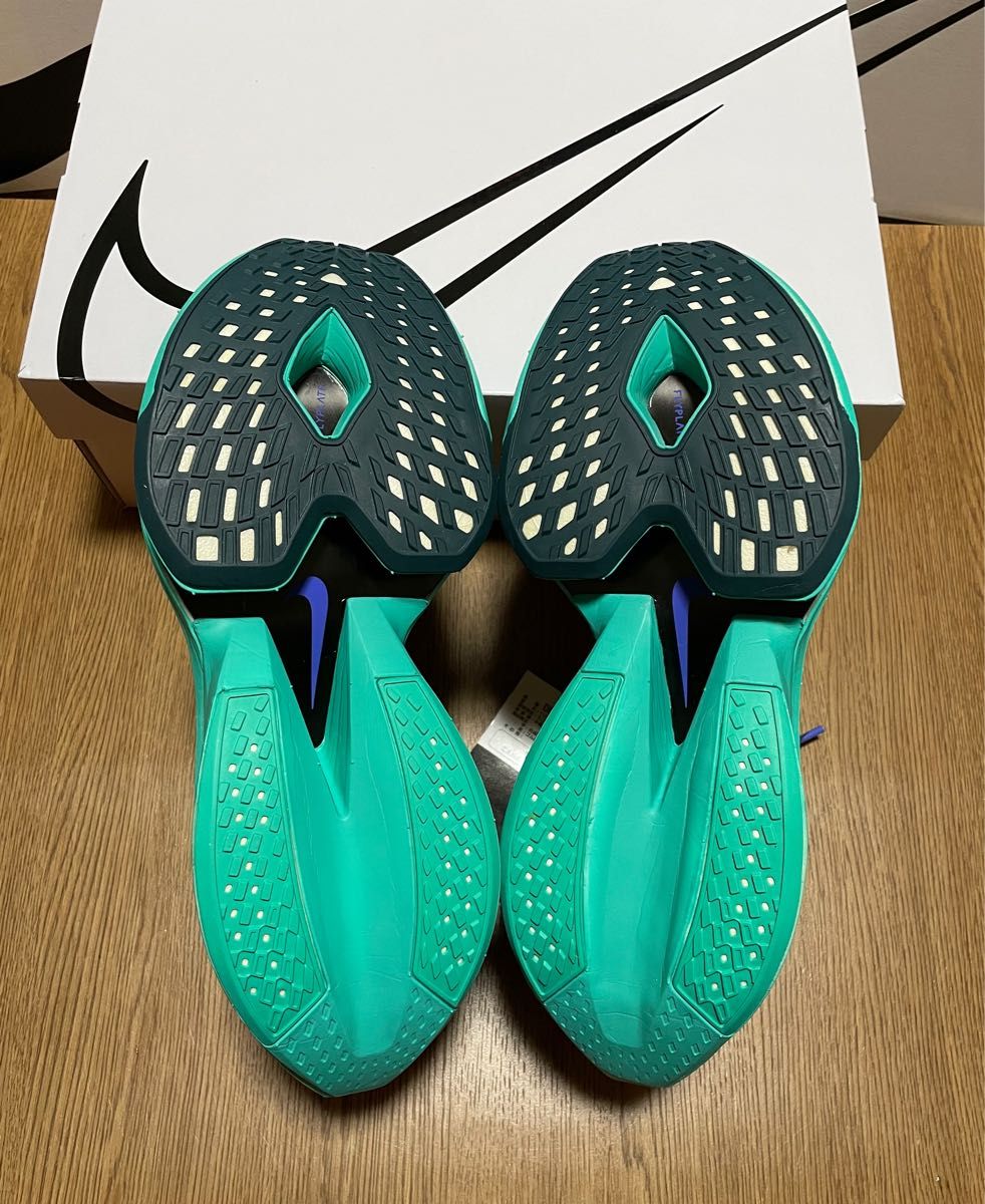 新品未使用 センチ ナイキ(NIKE)エアズームアルファフライ 新品未使用 センチ ナイキ(NIKE)エアズームアルファフライ