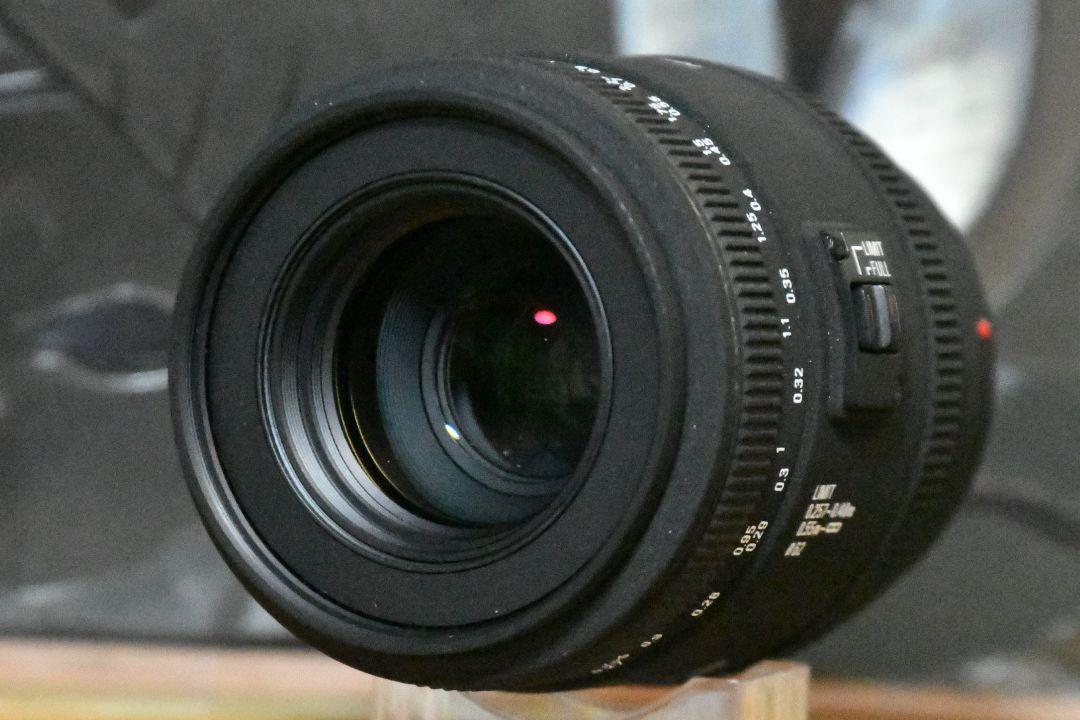 単焦点マクロレンズ SIGMA MACRO 70mm F2.8 EX DG ソニー用 フルサイズ対応 整備 レンズ電気接点コーティング【中古】