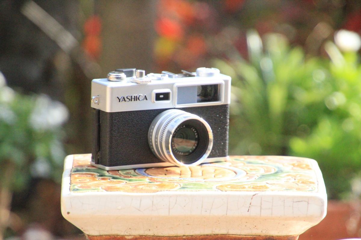 Yahoo!オークション - フィルムカメラ インスタ Y35 YASHICA Yahoo!オークション - フィルムカメラ インスタ Y35 YASHICA