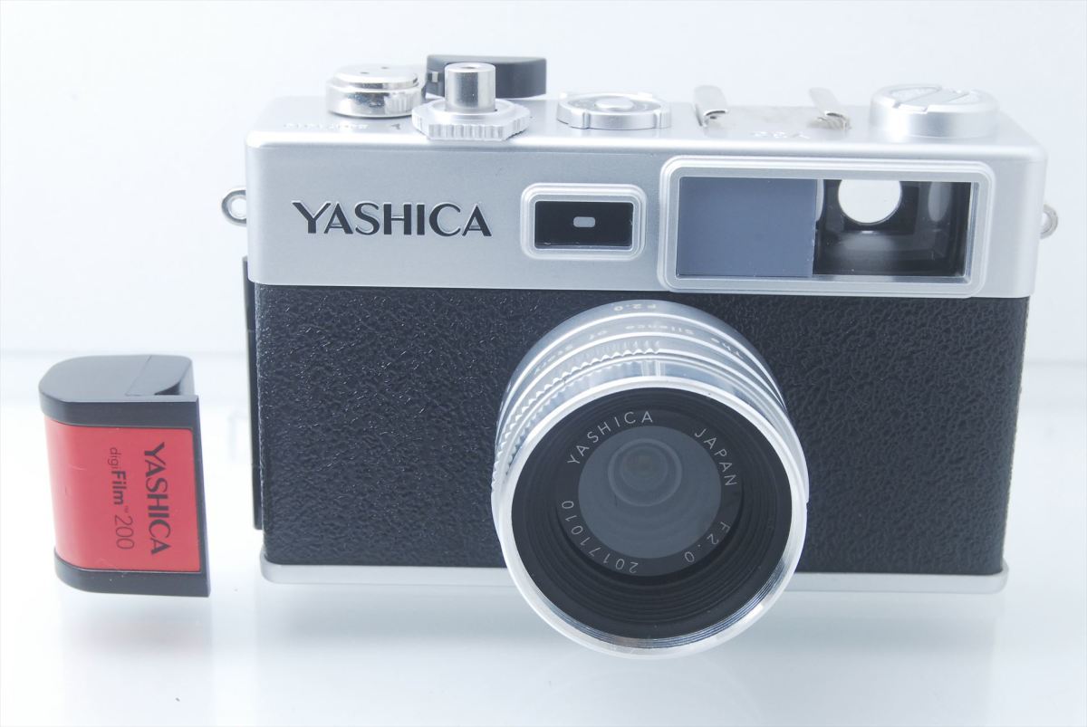 フィルムカメラ インスタ Y35 YASHICA digiFilm Camera with digiFilm 200 digiFilm1本付【中古】_画像4