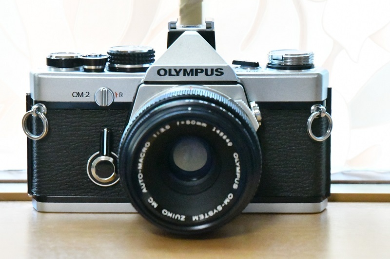 フィルムカメラ OLYMPUS OM-2+OM-SYSTEM ZUIKO MC AUT-MACRO 1 フィルムカメラ OLYMPUS OM-2+OM-SYSTEM ZUIKO MC AUT-MACRO 1