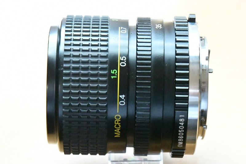 オールドレンズ COSINA 35-70MM 1:3.5-4.8 MC MACRO レンズフィルター52ｍｍ 一眼レフカメラ【中古】_画像2