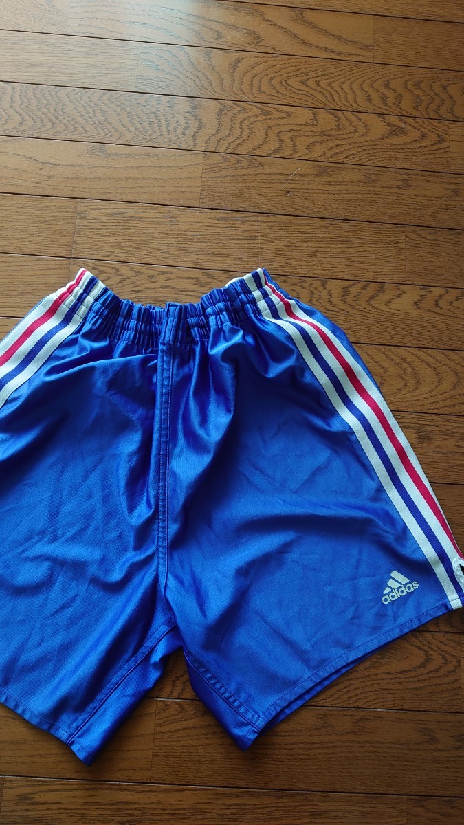 ショートパンツ adidas サッカーパンツ　M　二枚セット_画像5