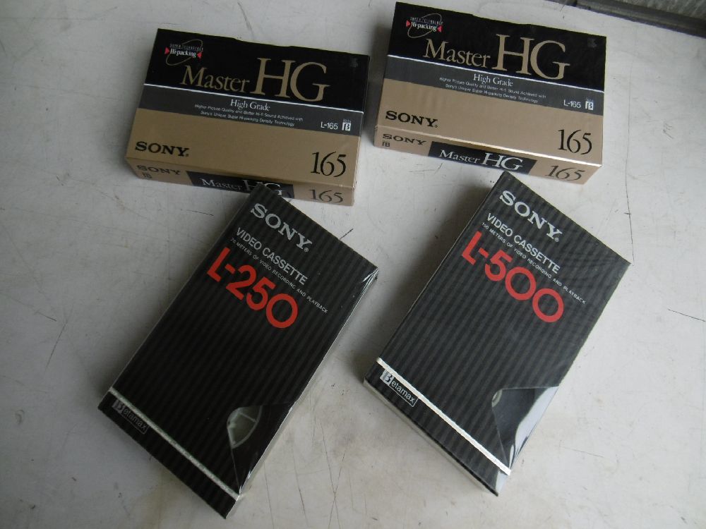 新品 未開封 VHS Betamax ビデオテープ Hi8 VHSC カセット DVD-R フロッピーディスク まとめて セット_画像6