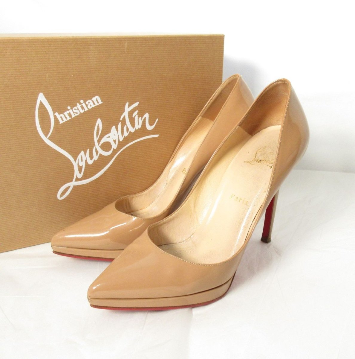 ほぼ美品 Christian Louboutin クリスチャンルブタン PIGALLE PLATO 120 エナメル ポインテッドトゥ パンプス 39.5 約25.5cm ベージュ 102_画像1