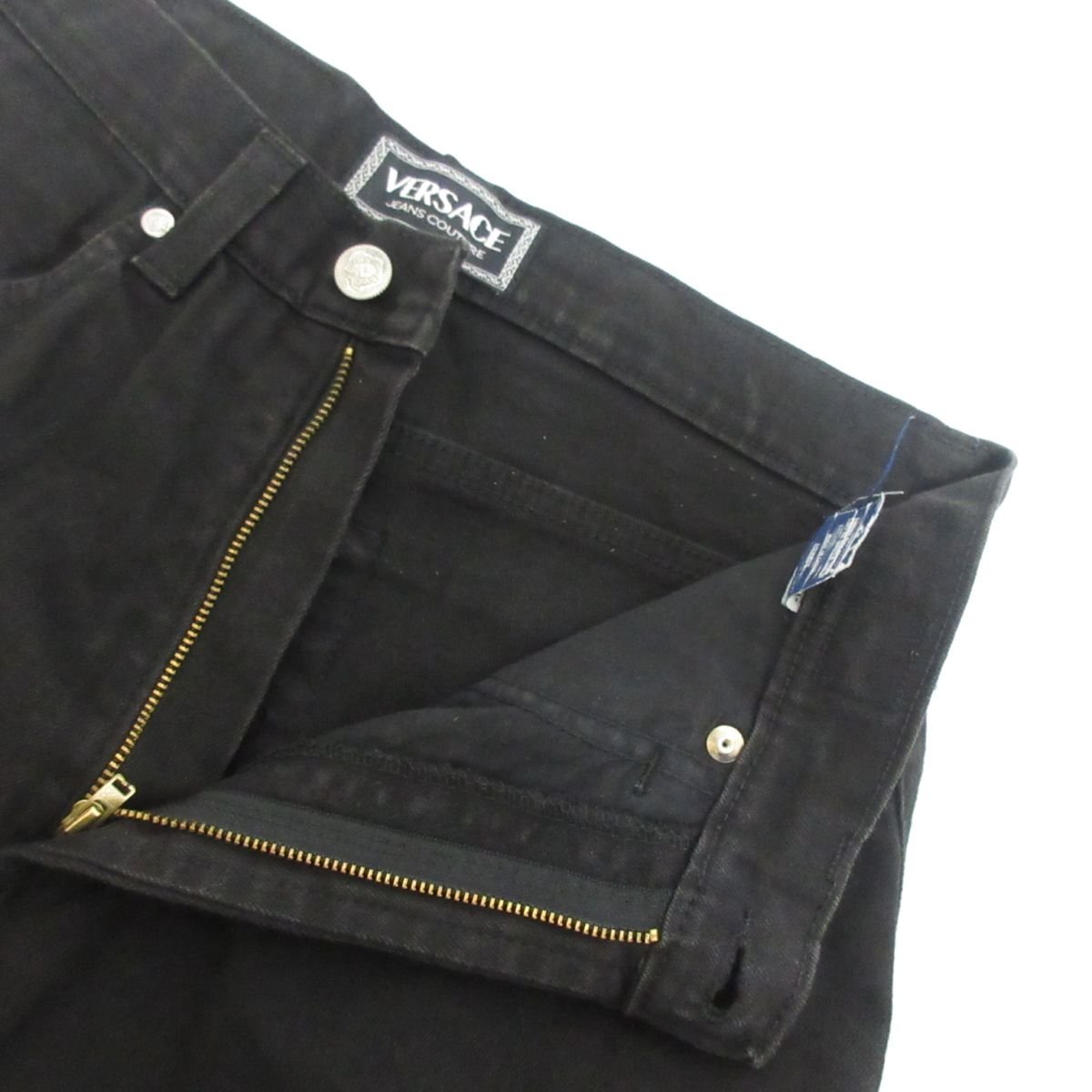 美品 VERSACE JEANS COUTURE ヴェルサーチ ヴィンテージ メデューサボタン テーパード デニムパンツ ジーンズ 28/42 ブラック_画像3